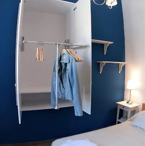 فيلة Miranda Chalki Town